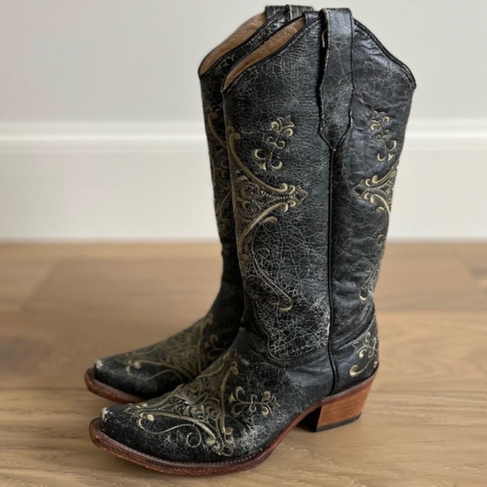 Circle G Women's Crackle Bone Embroidery Corral Boots
